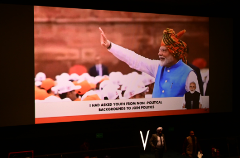 मुख्यमंत्री श्री पुष्कर सिंह धामी ने रविवार को हाथीबड़कला में प्रधानमंत्री श्री नरेन्द्र मोदी के मन की बात का 116वां संस्करण सुना।