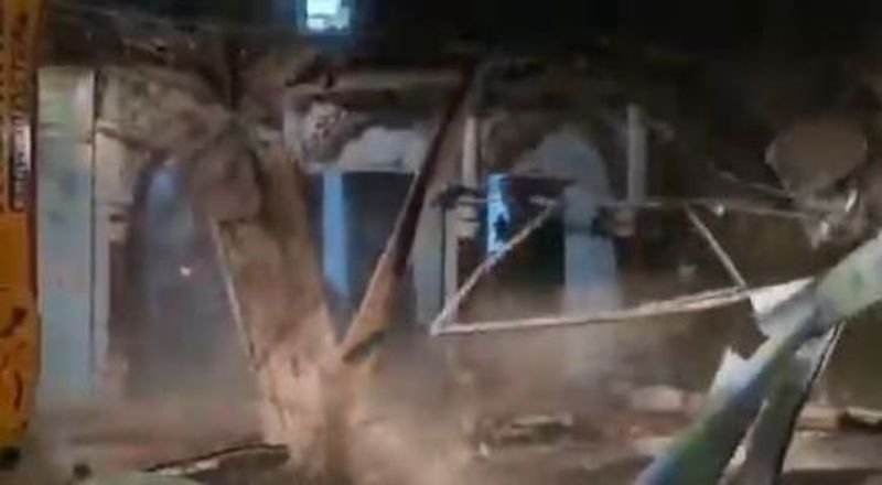 दून अस्पताल परिसर में ‘अवैध’ माज़र को देहरादुन में ध्वस्त कर दिया गया; वक्फ बोर्ड रोता है