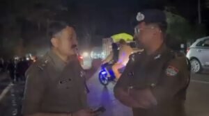 तेजी से चंडीगढ़-पंजीकृत मर्सिडीज को देहरादुन में 4 मारता है; ड्राइवर फ्रीज़ स्पॉट