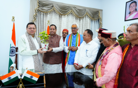 मुख्यमंत्री श्री पुष्कर सिंह धामी से मुख्यमंत्री आवास पर बद्रीकेदार मंदिर समिति के प्रतिनिधिमंडल ने मुलाकात की।