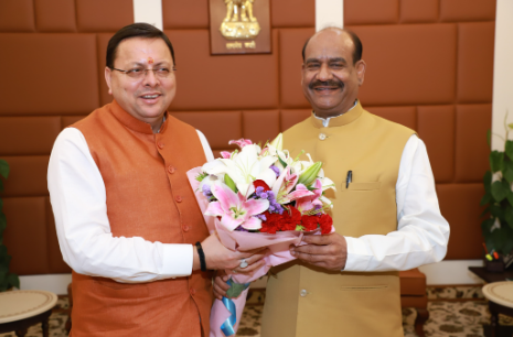 मुख्यमंत्री श्री पुष्कर सिंह धामी ने लोकसभा अध्यक्ष श्री ओम बिड़ला से की शिष्टाचार भेंट।