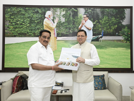 मुख्यमंत्री ने की केन्द्रीय जल शक्ति मंत्री श्री सी.आर. पाटिल से भेंट।