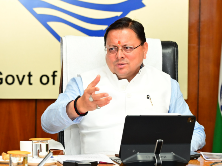 मुख्यमंत्री श्री पुष्कर सिंह धामी ने ‘डिजिटल उत्तराखंड‘ के एकीकृत प्लेटफॉर्म के माध्यम से नागरिक सेवाओं की सरल, सुविधाजनक और पारदर्शी उपलब्धता सुनिश्चित करने के लिए तय रोडमैप के अनुसार प्रभावी व समयबद्ध कार्यवाही करने के निर्देश दिए हैं।