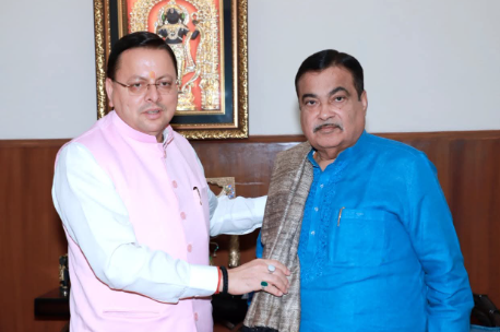 मुख्यमंत्री श्री पुष्कर सिंह धामी ने नई दिल्ली में केंद्रीय सड़क परिवहन एवं राजमार्ग मंत्री श्री नितिन गडकरी से शिष्टाचार भेंट की।