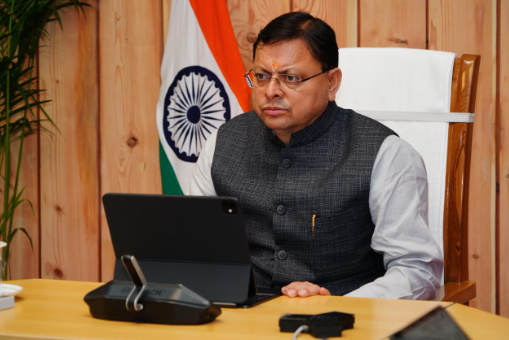 मुख्यमंत्री श्री पुष्कर सिंह धामी ने शनिवार को मुख्यमंत्री आवास में उच्चस्तरीय बैठक के दौरान निर्देश दिये कि जनस्वास्थ्य के साथ खिलवाड़ किसी भी परिस्थिति में बर्दाश्त नहीं किया जाएगा।